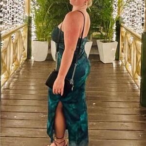 Elegant Teal Evening Dress